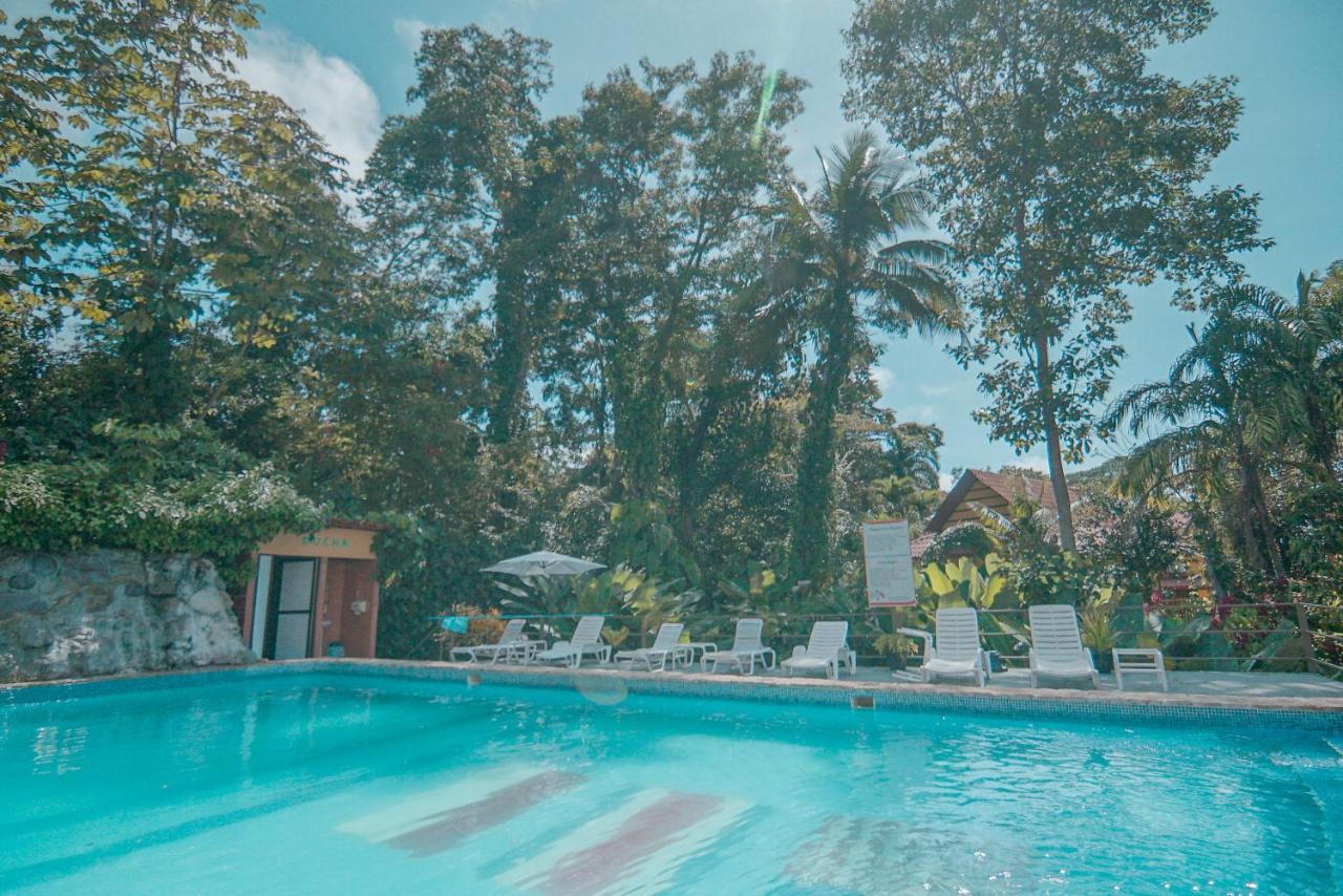 Hotel Tres Banderas Manuel Antonio Kültér fotó