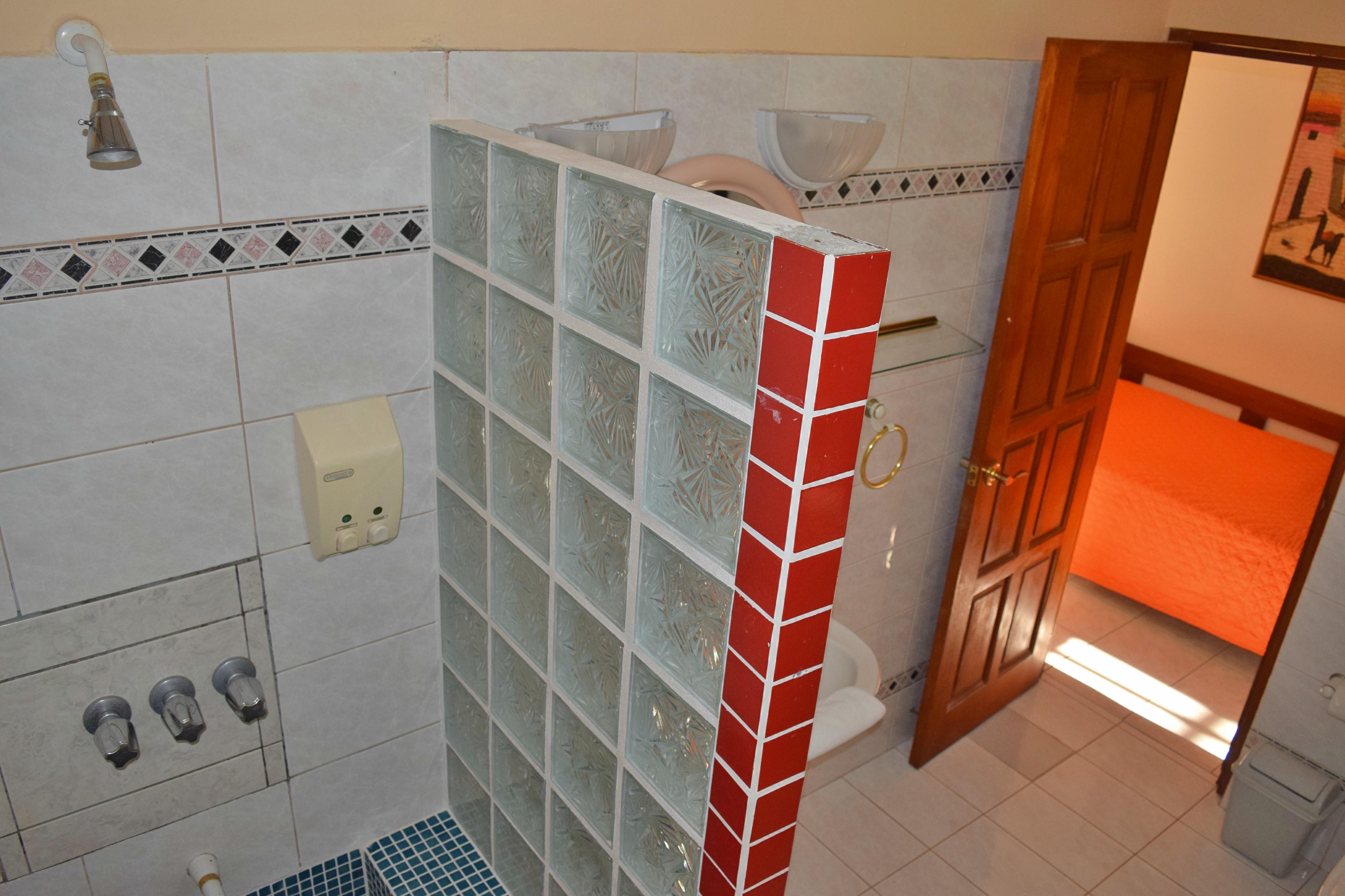 Hotel Tres Banderas Manuel Antonio Kültér fotó