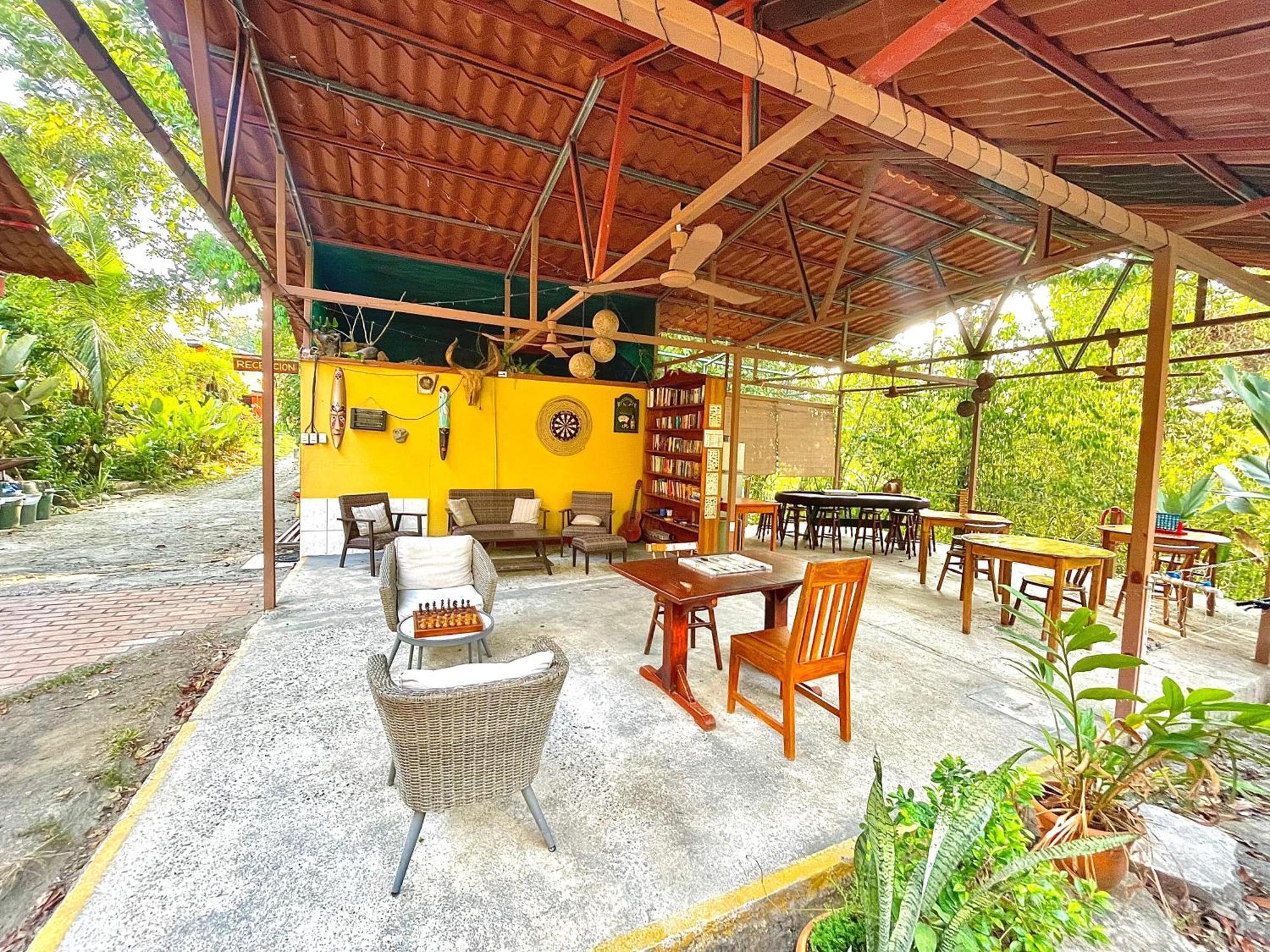 Hotel Tres Banderas Manuel Antonio Kültér fotó